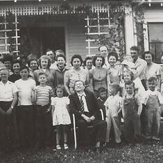 Meeske family @ the farm 1946 aft WW2