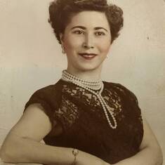 Maria looking good in 1949