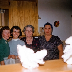 Alice, Mom, Grandma Hess, & Virginia