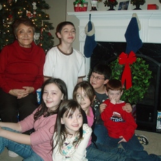 Christmas 07 Grandma with grandkids
