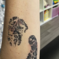 Finally got your hand & foot print done last year 