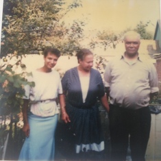 Mavis alongside her cousin Clifton Barnes and his daughter Blondale.