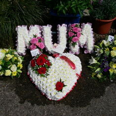 mums funeral floral tributes 21st may 2012