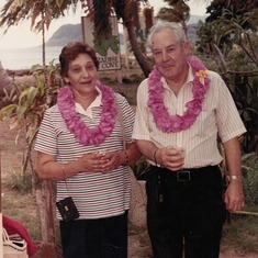 mom-dad-in-hawaii