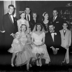 1954 (?) Marvis and Tom Maffeo'w wedding with all the family
