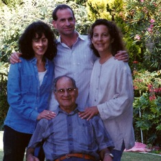 Laurie, Michael, Tricia and Dad (Samuel)