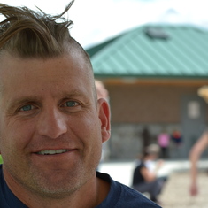 Mike rockin' his "Last of the Mohicans" hairdo. 