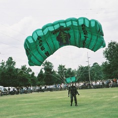 Precision stand-up landing by a Special Forces HALO jumper, during the 50th Anniversary picnic.  Published with permission of Chapter1-18, SFA-1, Fayetteville, NC