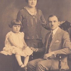 Young Milly with parents Ferdinand & Helena Skubik Polach