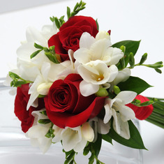 3-Rose-Bouquet-Red-Freesia1-LG