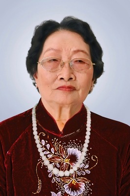 Cụ bà NGUYỄN THỊ HOÁN