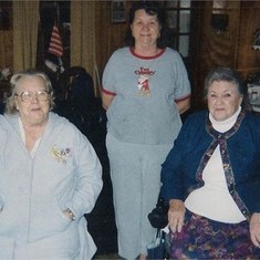 Sue King Norris, Muriel King Nutter, and Georgia King Synder circa 2005 at Sue's home in Traphill, NC.
