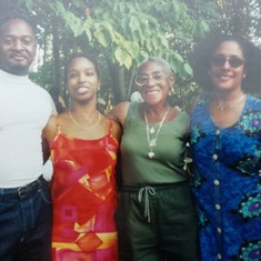 Dwayne, Nicole, Myrna & Michelle - Backyard BBQ - Shawnee-On-Delaware, PA -1999