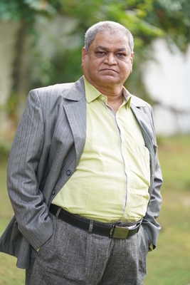 Nalinkumar Amrutlal Thakar(Advocate)