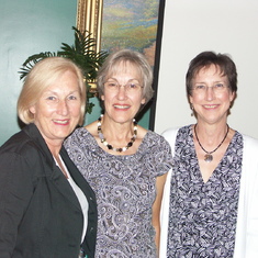 The 3 Higdon sisters in San Antonio at HFA meeting