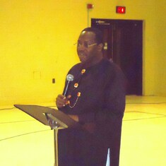 Amb. (Dr) Boladei Igali giving the vote of thanks at the Service of Songs held in memory of his dad, Pa Newton in Atlanta, GA, USA 11/10/2012.