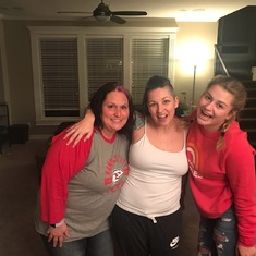 Janelle, Nic, and Marissa (with Aunt Nic)