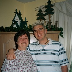 Niel and his birth mother Kathy 