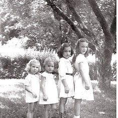 1950 - 4 girls