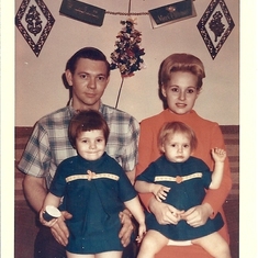 Christmas 1968
Wayne, Nina, Caren & Chris