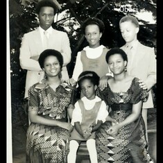 The Ogans.
Extreme right standing is the youthful obasi