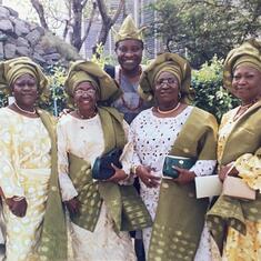 Aunty Bisi, her Sisters, late Uncle Joe and Gbeminiyi. 