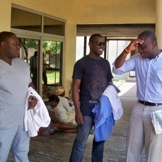 Osa in school with friends (Ghana)3