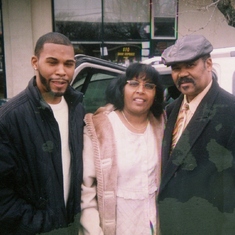 Jeremy with his mom & dad