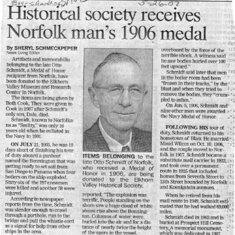 Newspaper article about Otto Schmidt's medal being given to the Elkhorn Valley Historical Society after his son Dale's death in 1987.