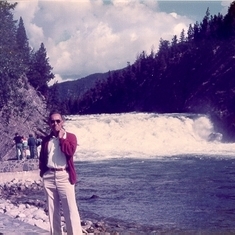 19830600-MMC-Owen Loui @ Banff Falls