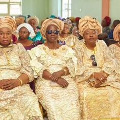 Mummy and her sisters at Toba Alafiatayo's wedding