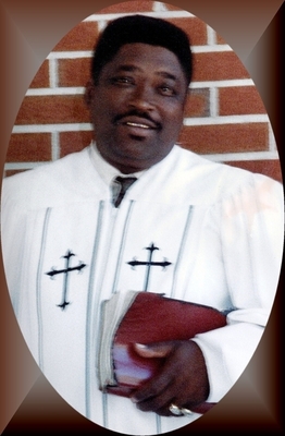 Pastor MacArthur Blount