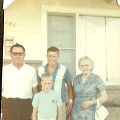 Daddy, Sid, Grandmama and John