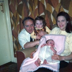 Daddy, Mary, Mummy and me 1969 041