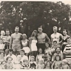 Decot family photo with Bill and Bunny third from right, middle row