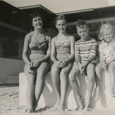 1952 at beach with Pam, Gueri, Peggi