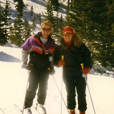 Skiing sisters