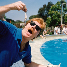 Pat at Sea World with the kids
