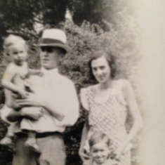 1933-Paul, Grandpa and Grandma Leonard, Phil