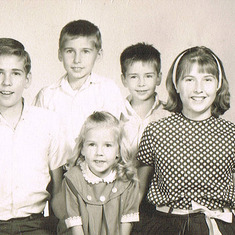 1965 Family Photo
Top left clockwise;  Bill, Joe, Raymond, Marilyn and Pauline