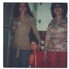 Tina,Kristal,Mom 117 jackson,Casper Wyo 1976