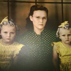 Momma, Grandma Minnie,Aunt Bette