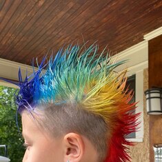 Recent photo (2020) of Oliver's fancy hair style