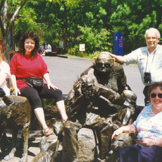 1996 Zoo trip with Dorothy and Kristin Hanes