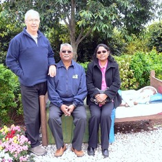 2006-10-26 - Peter with Raman and Krish at the Hunter Valley Gardens west of Newcastle.