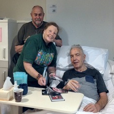 2014-11-03 Kelly and Graeme visitng Peter at St Vincent's Hospital