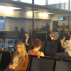 Making-Of-Picture "Rettet das Dorf" - Early Monday morning at the airport on the way to Brussels