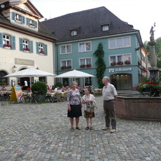 In the central courtyard of Staufen in 2010