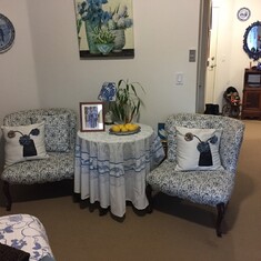 Mom's stylish room (which she designed) when she moved into independent living community in Cerritos. (her room became the defacto "model unit" they showed to potential new residents