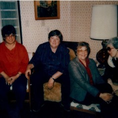 Joan, Lynda, Phyl and Dickse